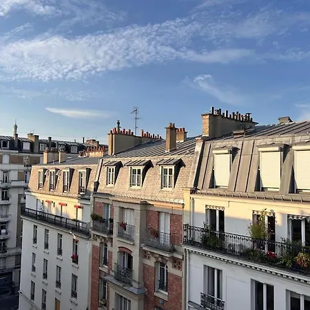 Renovated Flat Near Tour Eiffel * Parijs