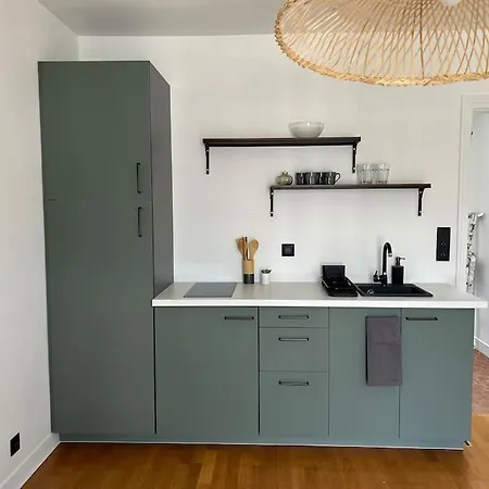 Renovated Flat Near Tour Eiffel דירה פריז