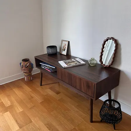 Renovated Flat Near Tour Eiffel * Parijs