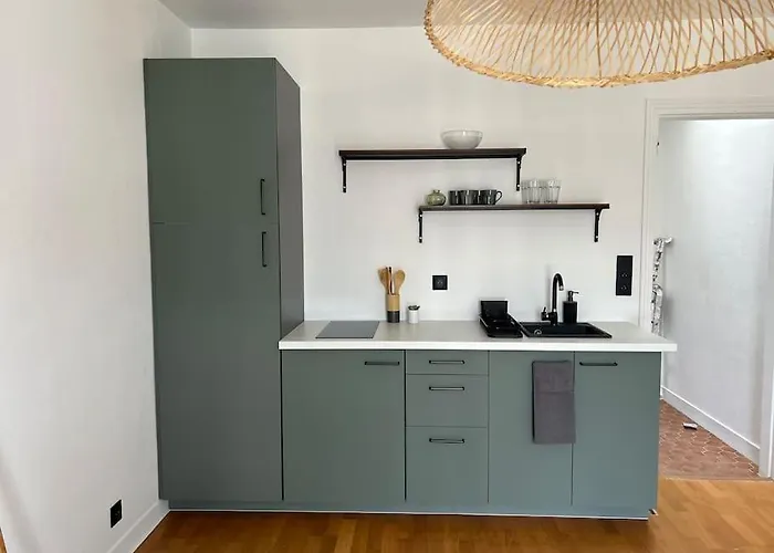 Renovated Flat Near Tour Eiffel דירה פריז